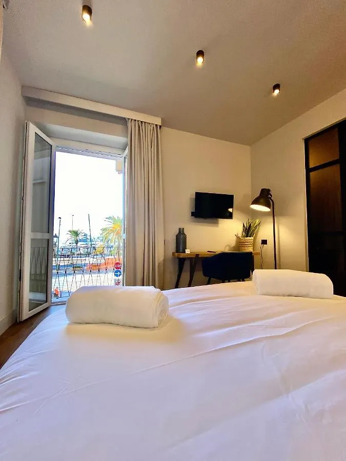 Vicomillesuites Cagliari 0*,  Włochy