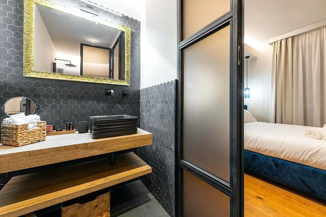 Vicomillesuites Cagliari 0*,